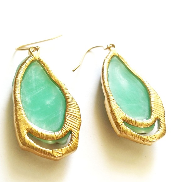 Rough Cut Green Gem Earrings St Pattys Faux Rock - Picture 2 of 3